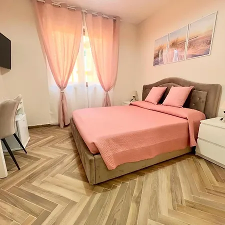 La Casa Di Nina 카스텔누보실레토